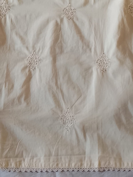 "Elegant White Embroidered Lawn Kurti Set with Trousers & Lace Detailing"