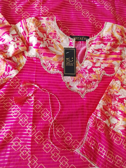 " MIZAJ" Women's Lawn kurti- Pink Floral and Gold print, with Tassel .